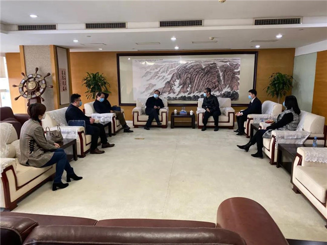 陳鴻云帶隊(duì)赴省中信銀行、農(nóng)發(fā)行走訪對(duì)接