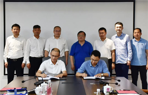 中鐵四局集團與景德鎮(zhèn)市城投集團戰(zhàn)略合作協議簽約儀式舉行