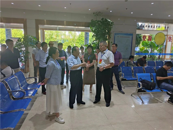 市政協(xié)開展“加快旅游集散體系建設(shè)，助力夜經(jīng)濟(jì)高質(zhì)量發(fā)展”專題調(diào)研