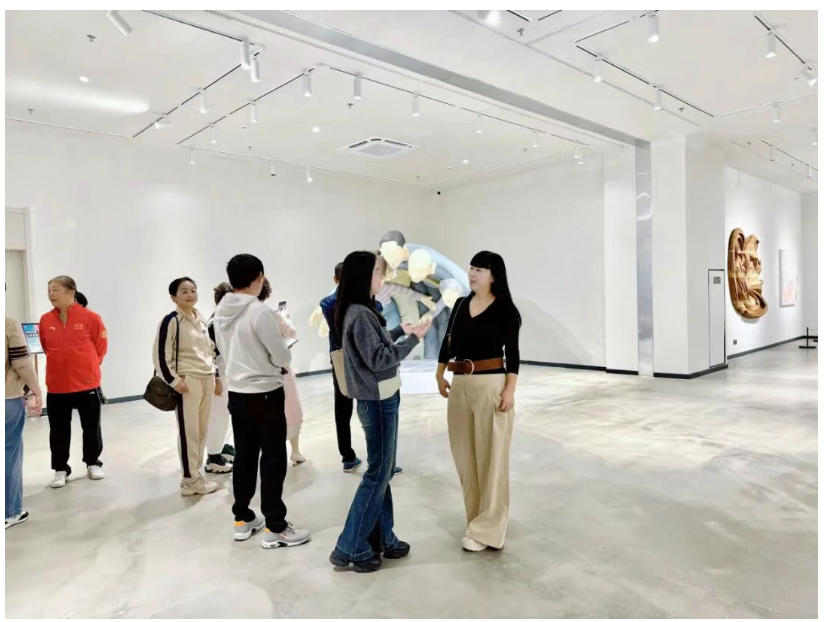 市城投集團組織開展重陽節(jié)慰問活動